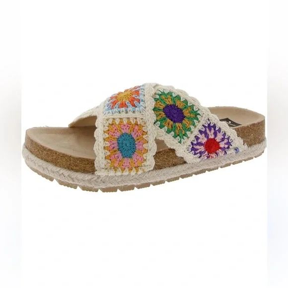 Dirty Laundry Crochet Platform Slide Sandals Size 6.5 / 37 - Picture 1 of 8